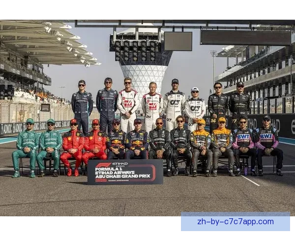 F1直播全方位解读：赛场内外的精彩时刻