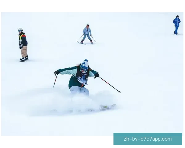 冰雪魅力：挑战极限，创造奇迹，风雪滑雪公开赛等你来战
