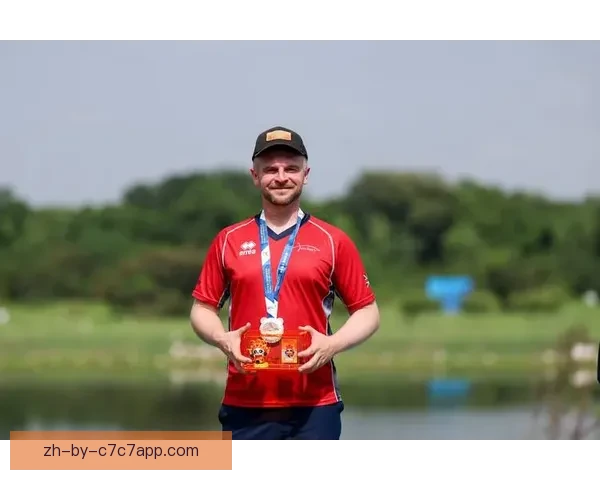 射箭赛事：冠军诞生！